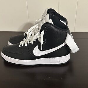 Nike Air Force 1 high tops men’s size 9